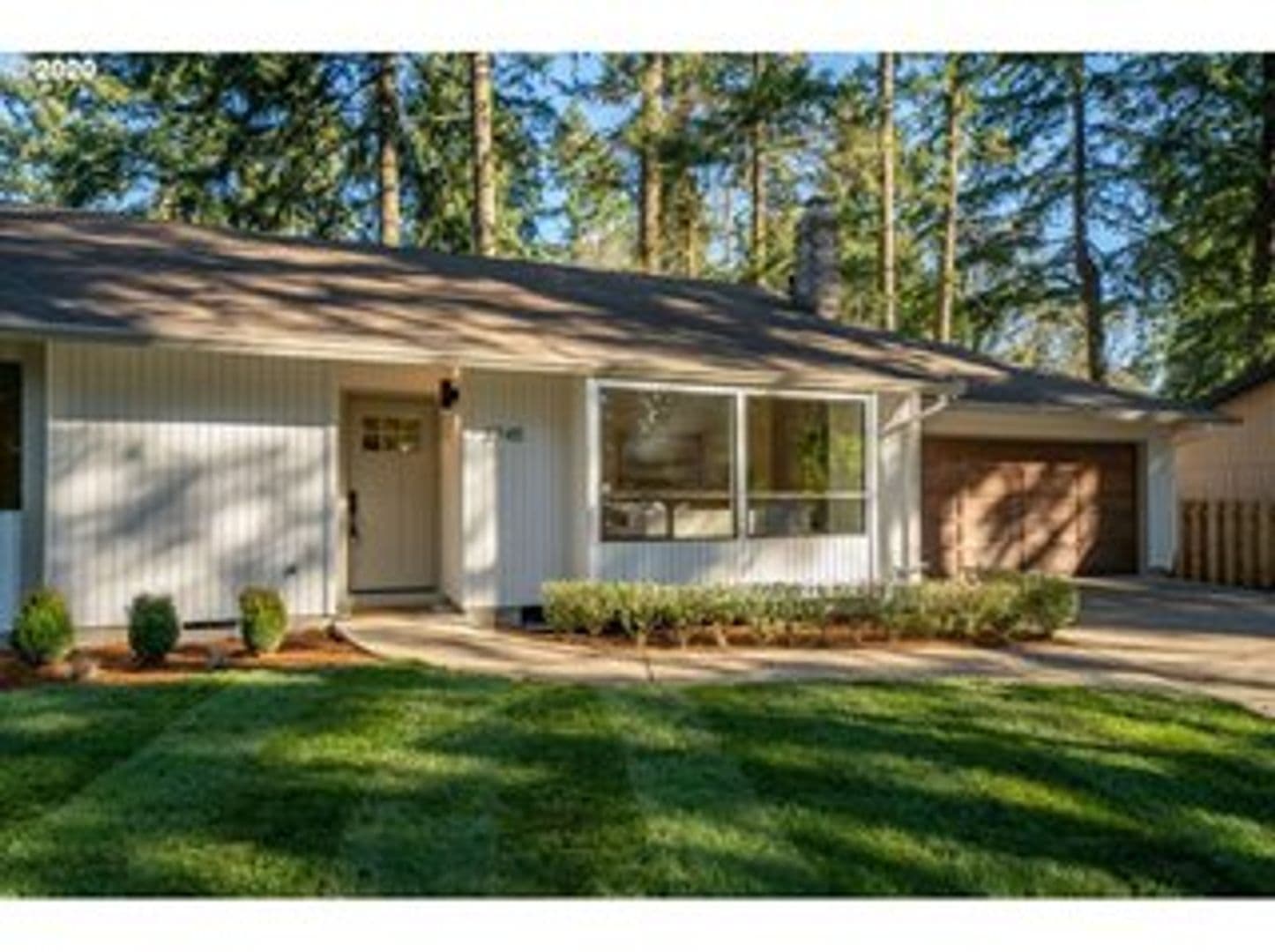 Lake Oswego House: 3745 Division Court