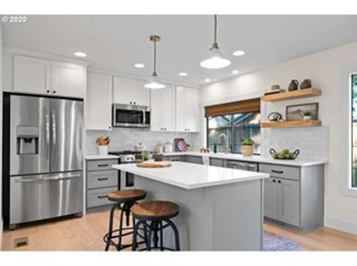 Lake Oswego House: 3745 Division Court