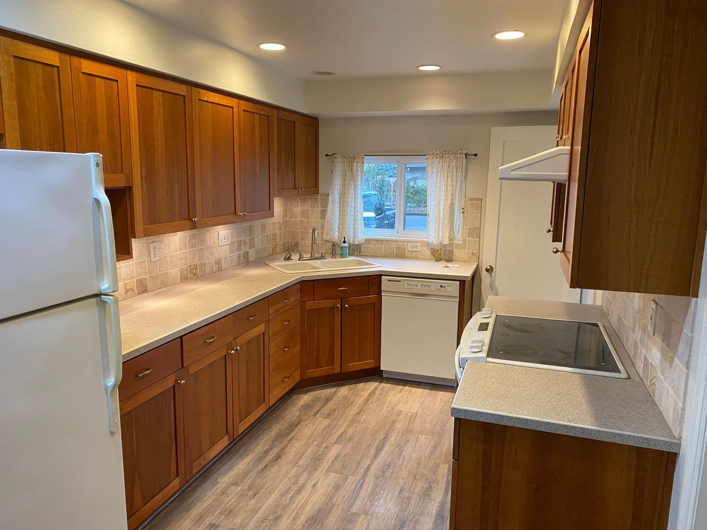 Portland House: 6144 N Willamette Blvd
