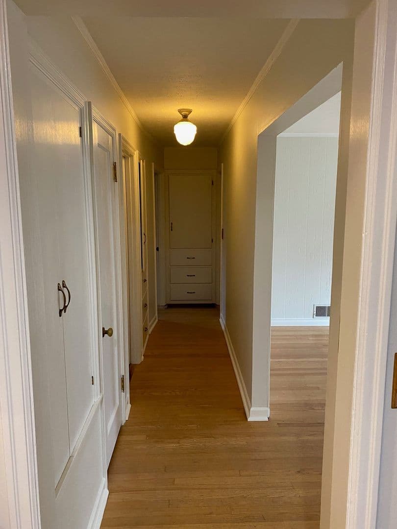 Portland House: 6144 N Willamette Blvd