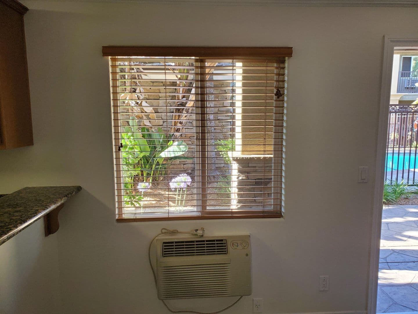 El Cajon House: 800 N. Mollison Ave. #23