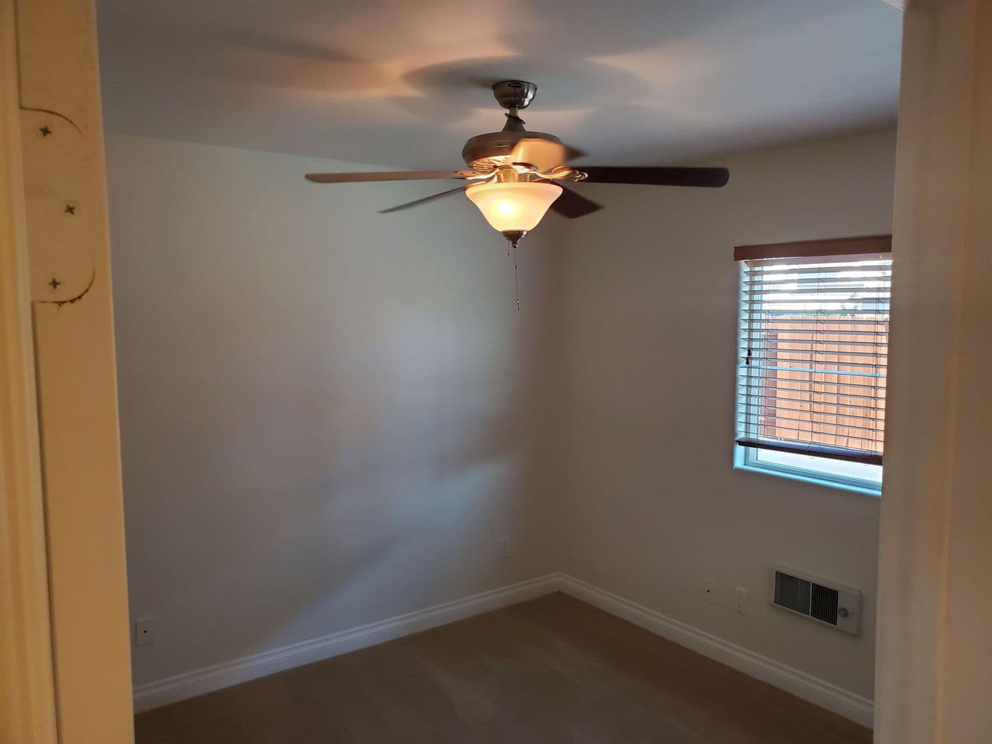 El Cajon House: 800 N. Mollison Ave. #23