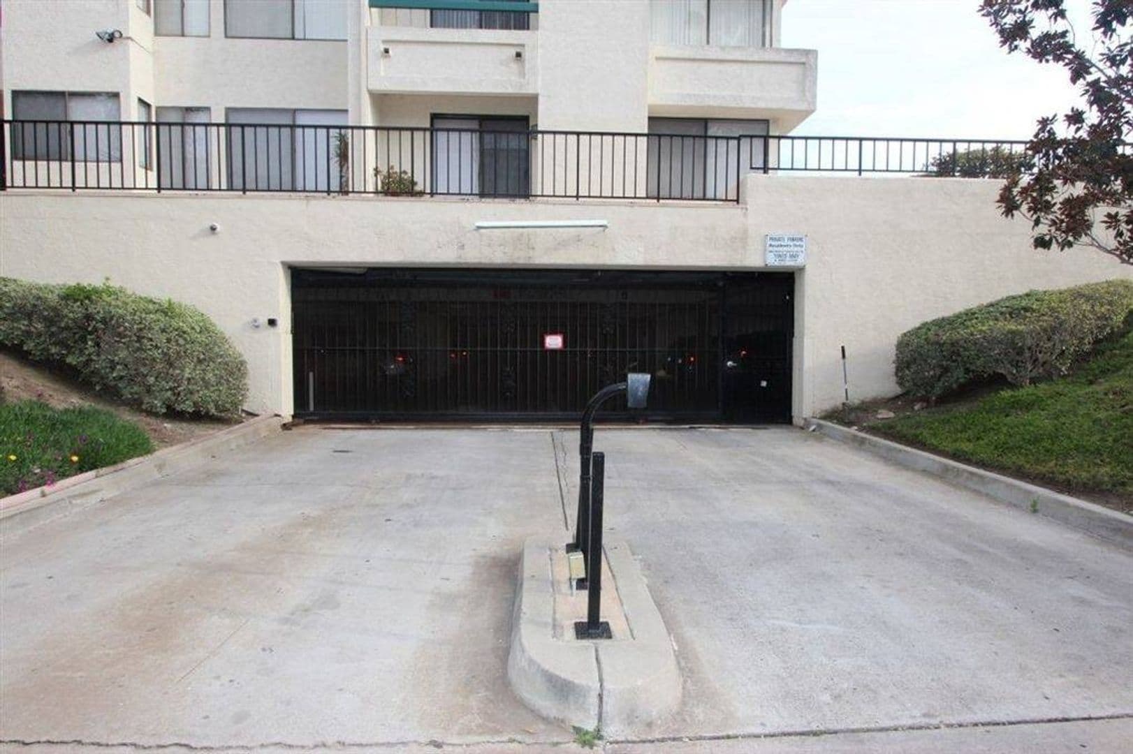 San Diego Condo: 11233 Tierrasanta Blvd. #22