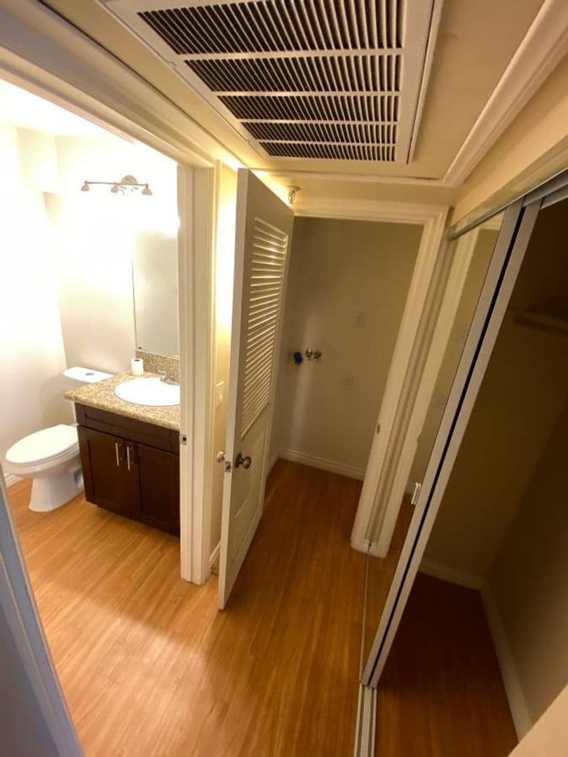 San Diego Condo: 11233 Tierrasanta Blvd. #22