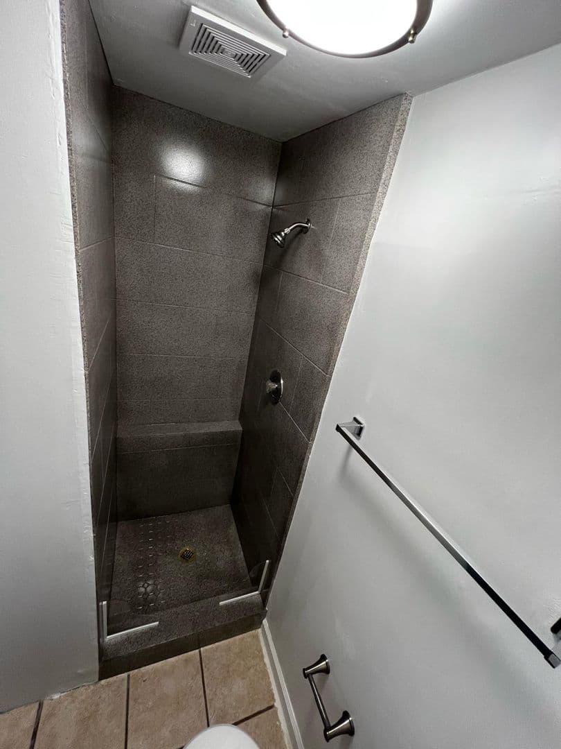 San Ysidro House: 2027 Avenida De La Cruz