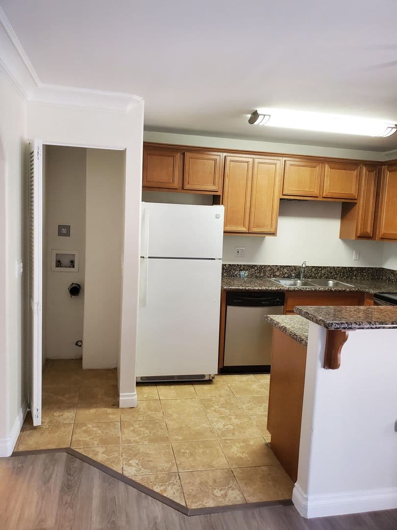 El Cajon House: 800 N. Mollison Ave. #23