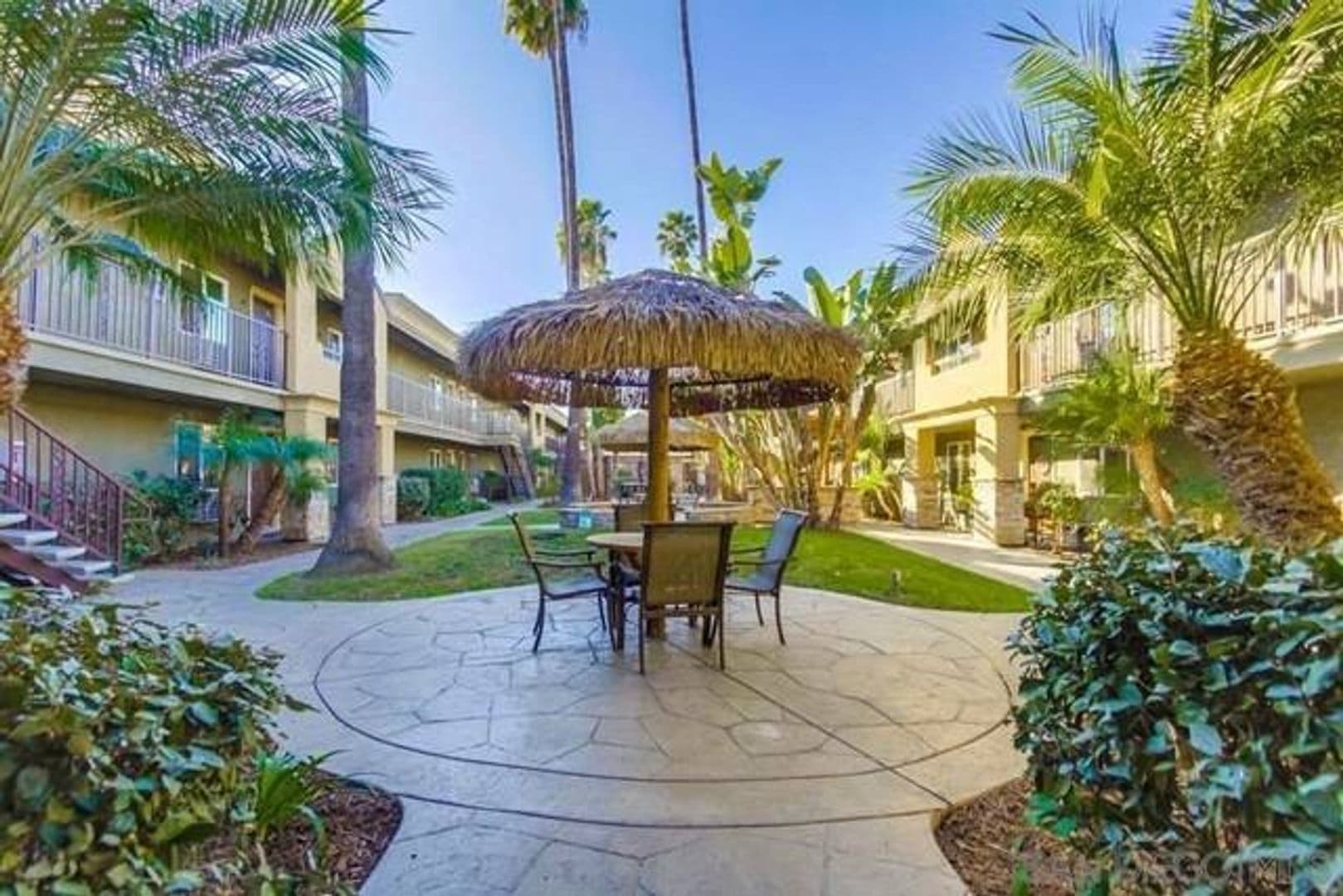 El Cajon House: 800 N. Mollison Ave. #23