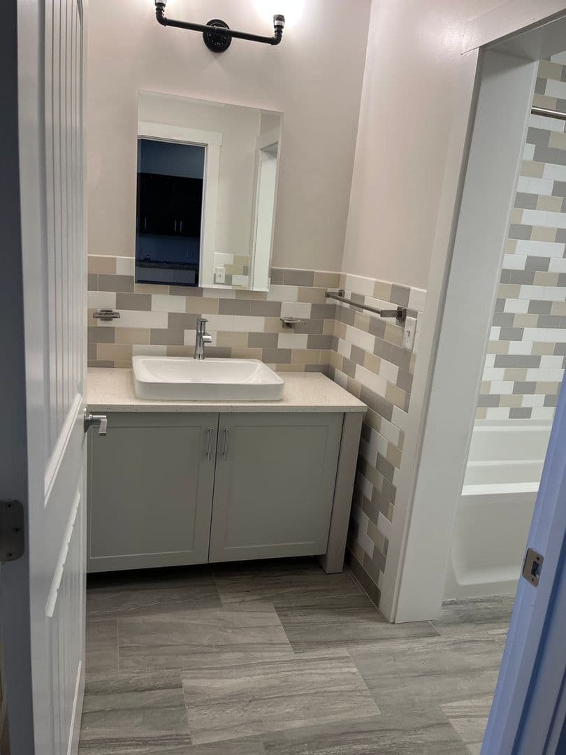 Pawtucket Apartment: 200 Esten Ave
