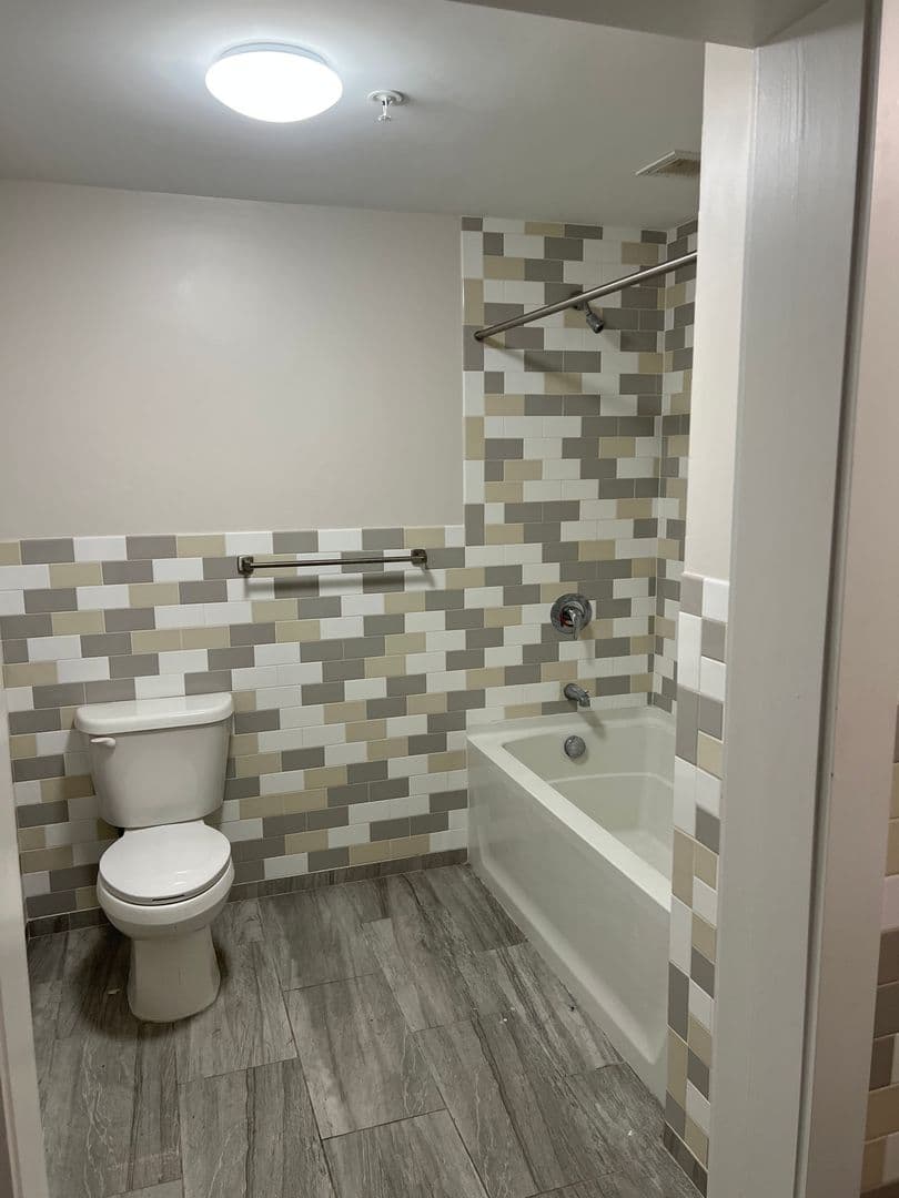 Pawtucket Apartment: 200 Esten Ave