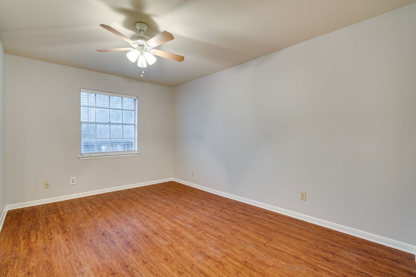 Austin Apartment: 307 & 311 East 31st