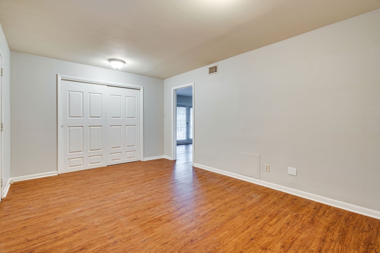 Austin Apartment: 307 & 311 East 31st