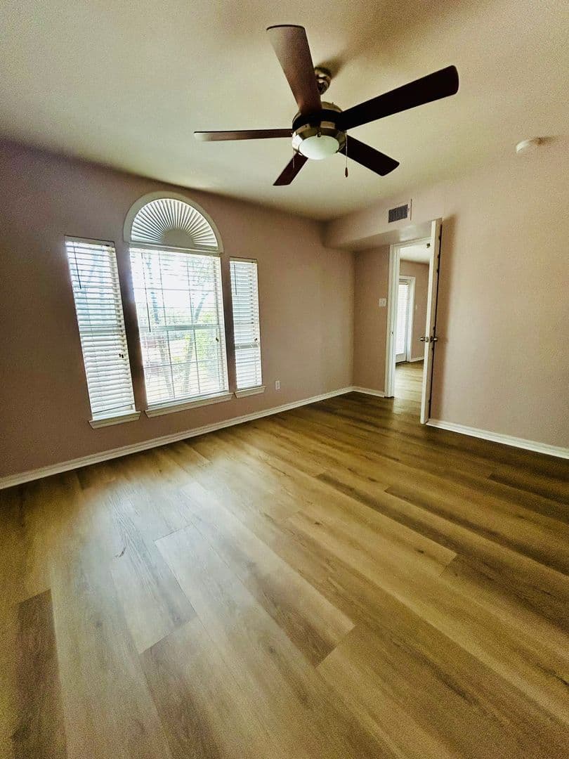 Austin Condo: 6804 N Capital of Texas Hwy