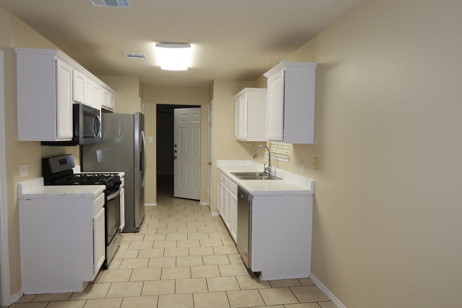 Austin House: 11123 Canterbury Tales Lane