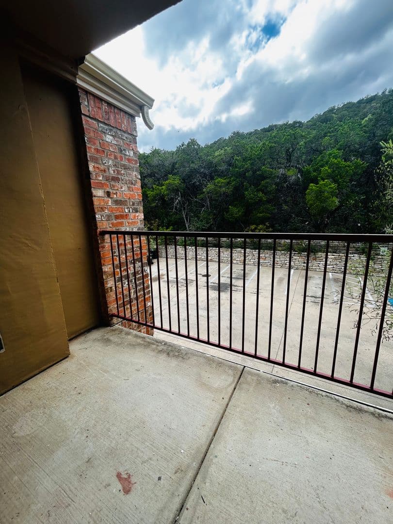 Austin Condo: 6804 N Capital of Texas Hwy Unit 128