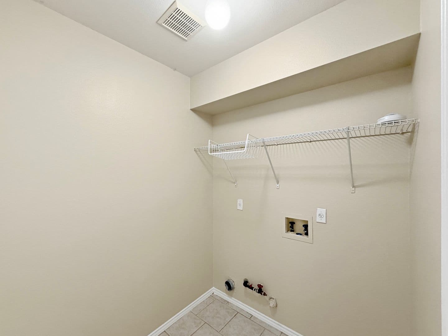 Austin House: 11123 Canterbury Tales Lane