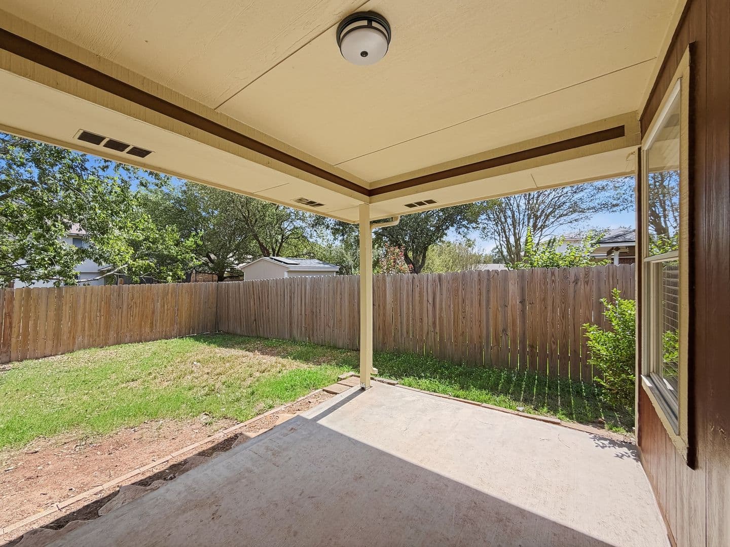 Austin House: 11123 Canterbury Tales Lane
