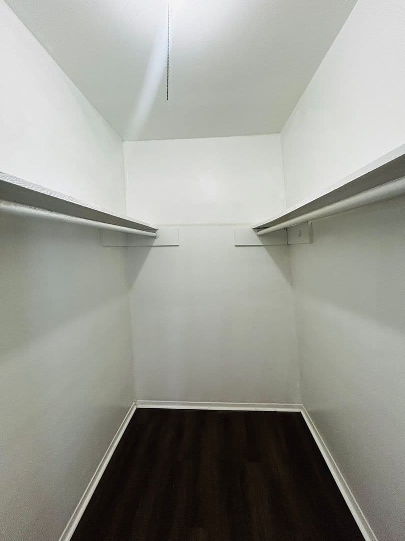 Austin Apartment: 307 & 311 East 31st