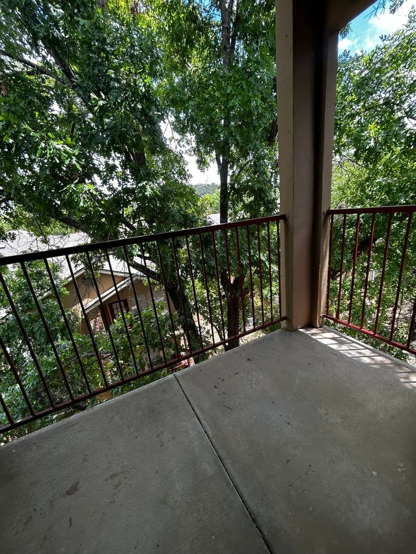 Austin Condo: 6804 N Capital of Texas Hwy