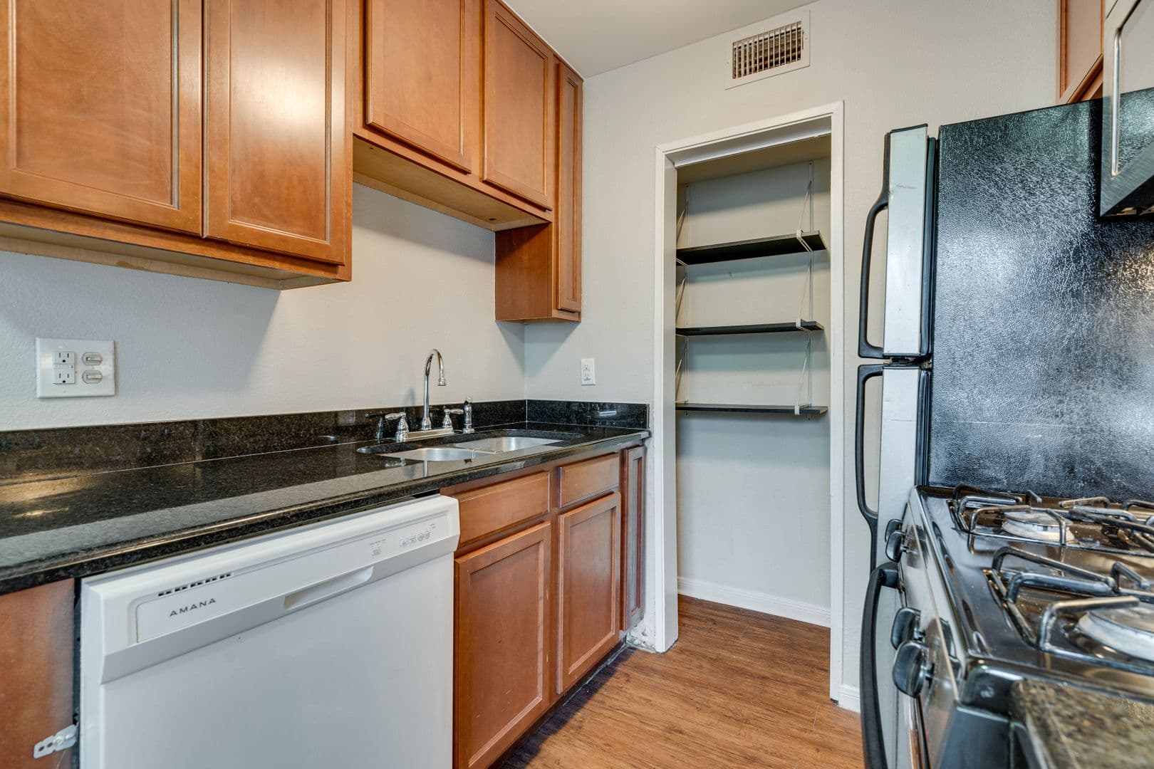 Austin Apartment: 307 & 311 East 31st