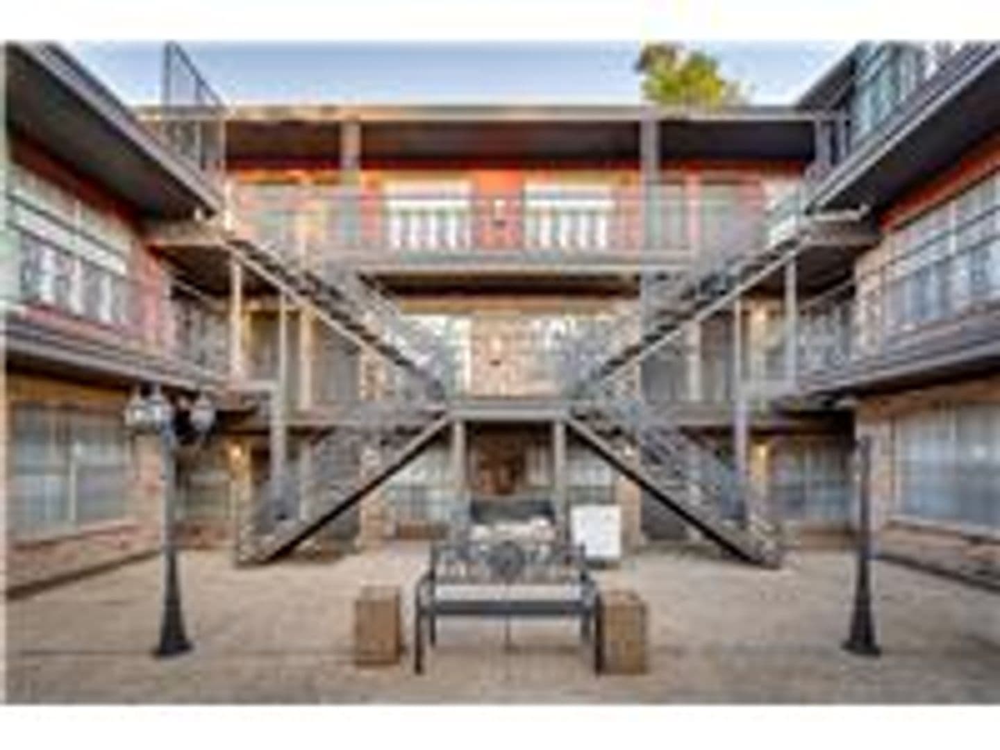 Austin Apartment: 307 & 311 East 31st