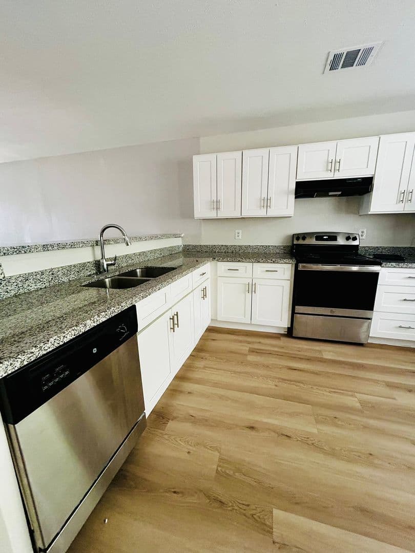 Austin Condo: 1818 River Crossing Circle