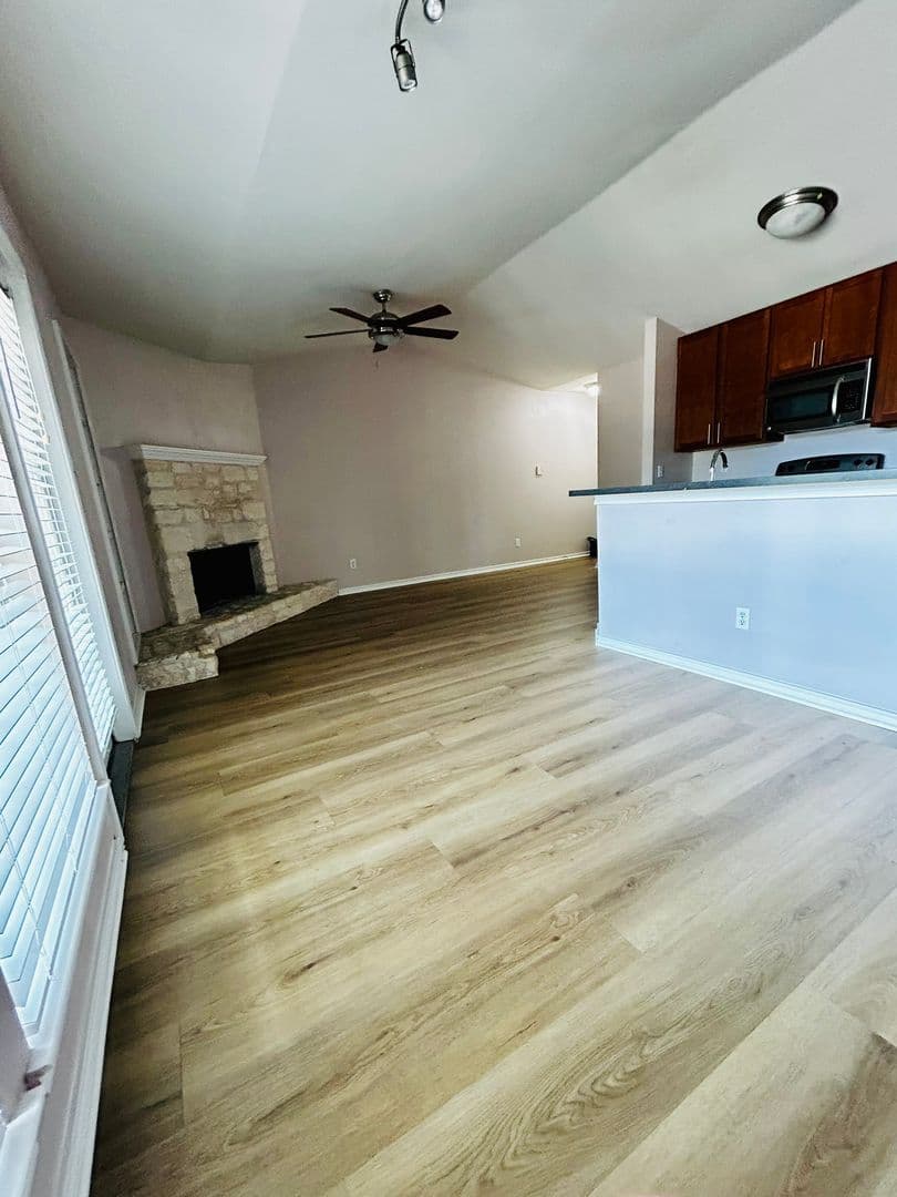 Austin Condo: 6804 N Capital of Texas Hwy