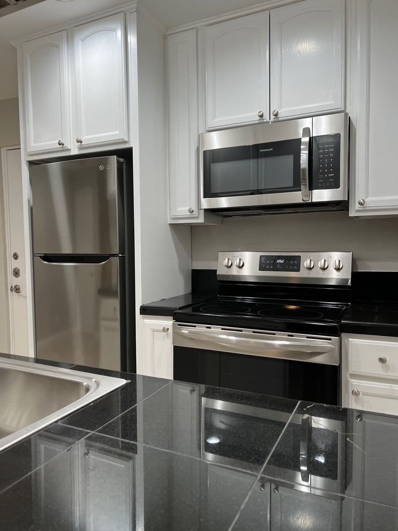 Austin House: 2413 Leon