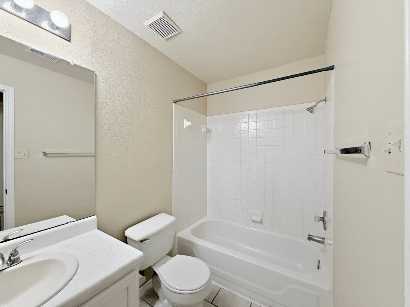 Austin House: 11123 Canterbury Tales Lane
