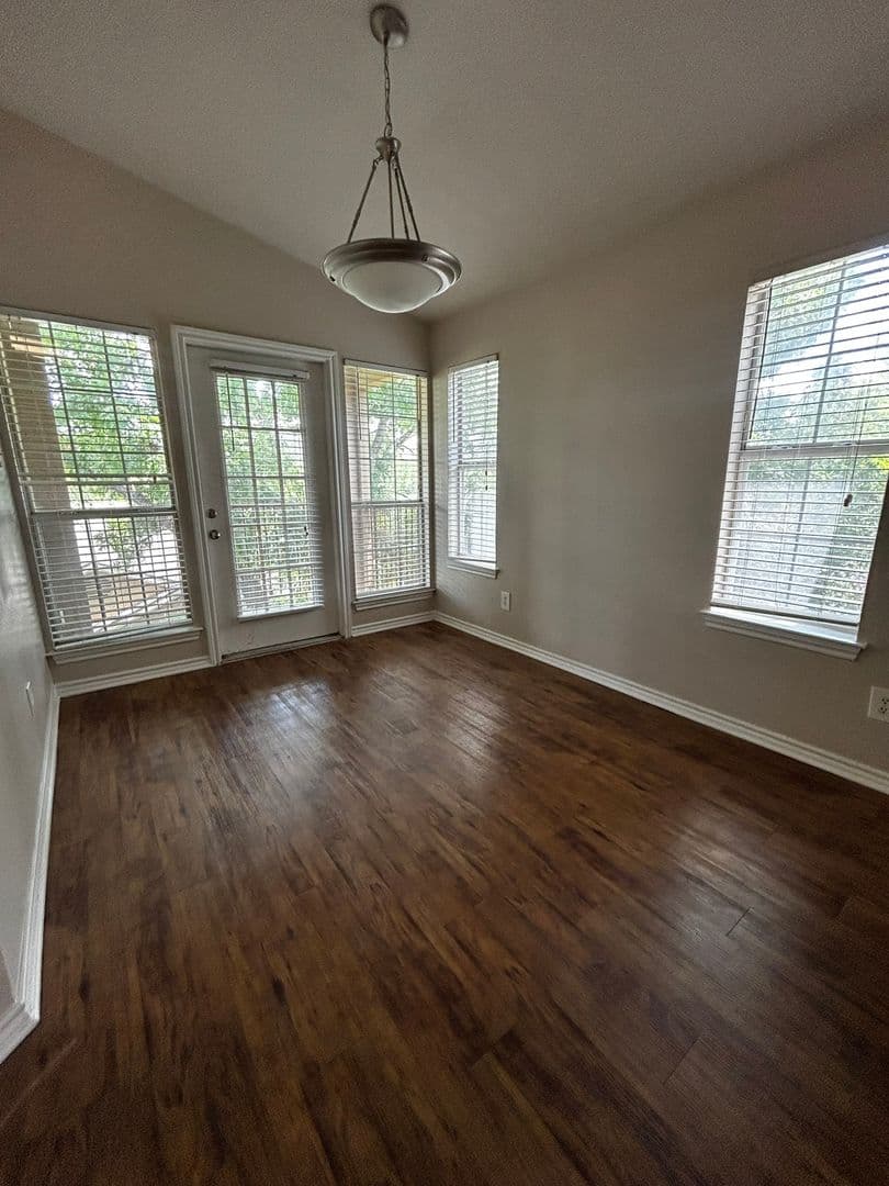 Austin Condo: 6804 N Capital of Texas Hwy