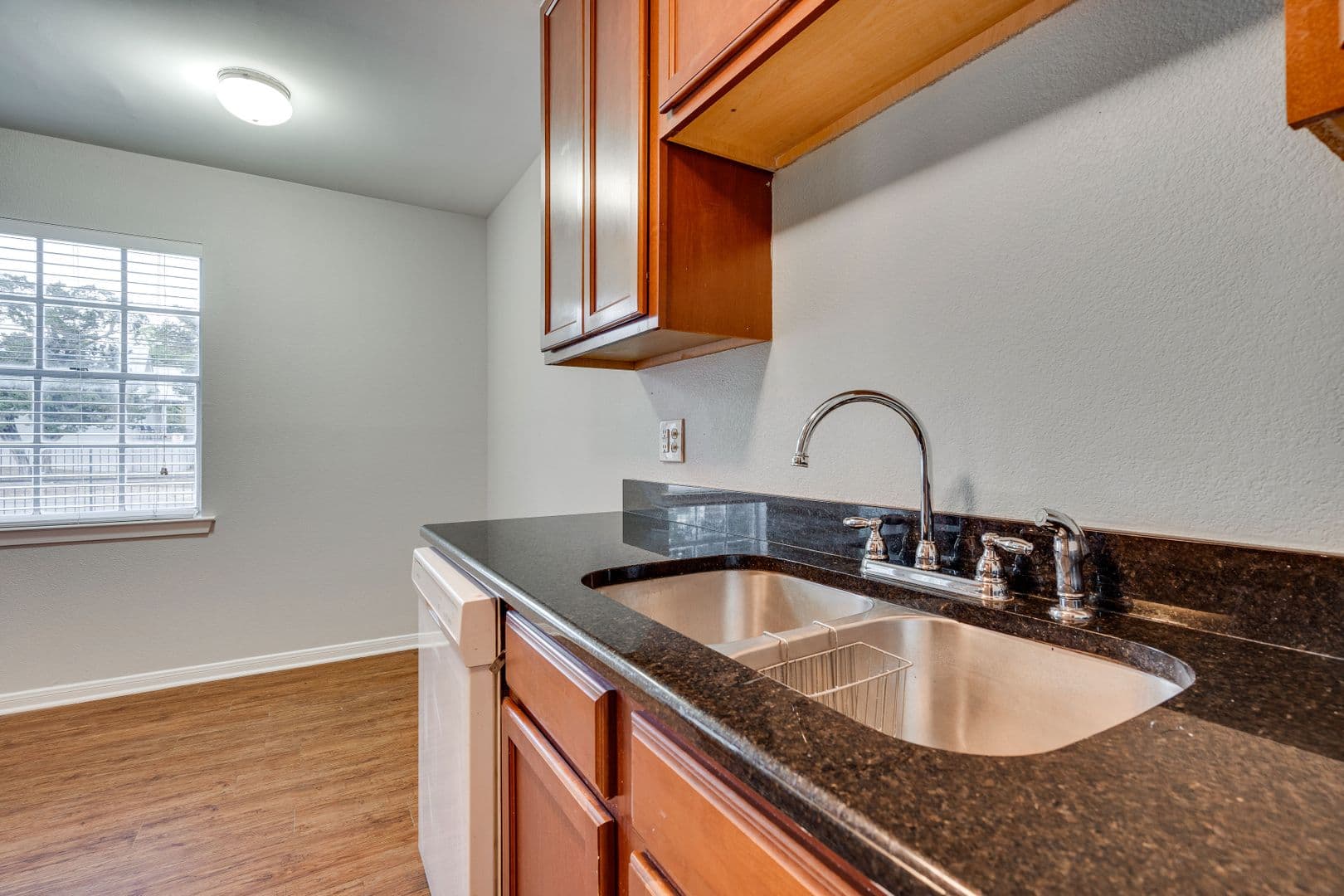 Austin Apartment: 307 & 311 East 31st
