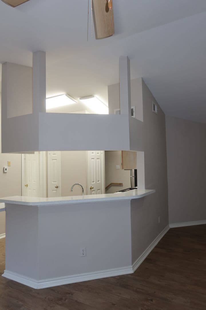 Austin Condo: 6804 N Capital of Texas Hwy
