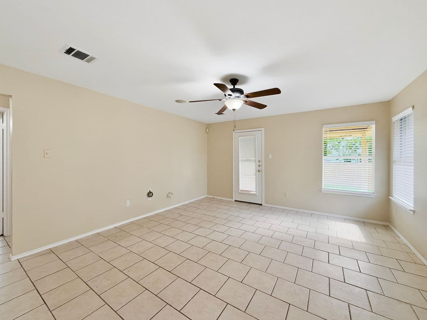 Austin House: 11123 Canterbury Tales Lane