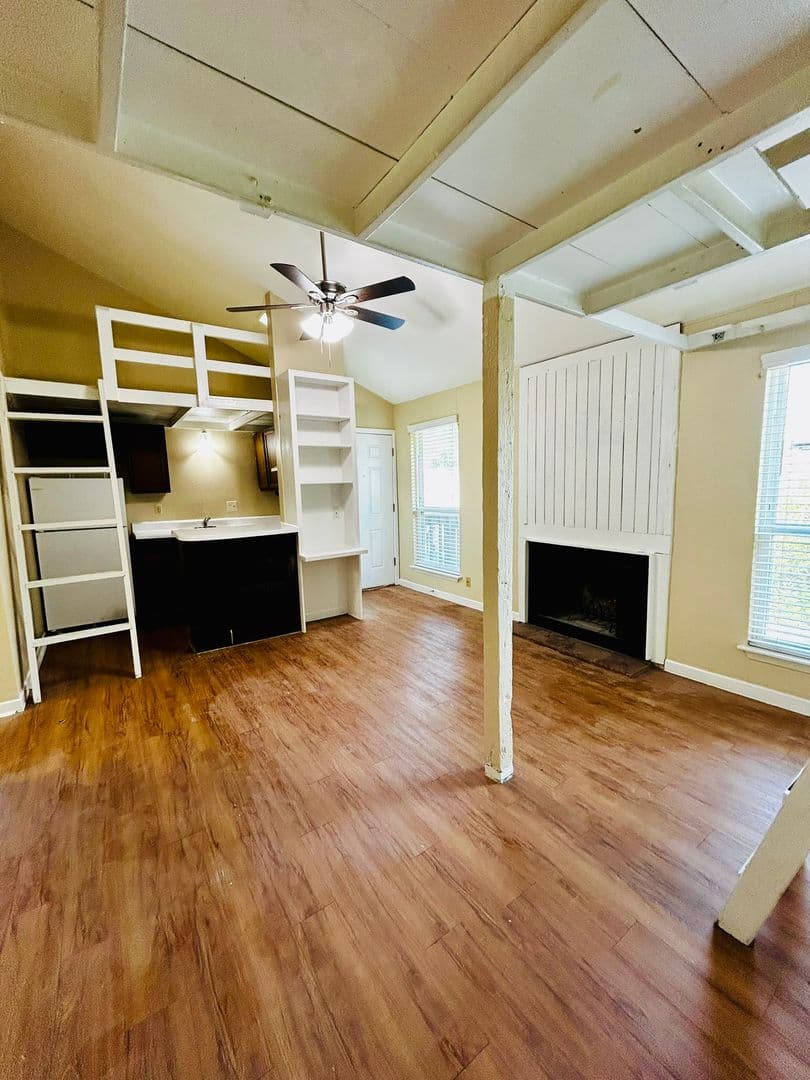 Austin Condo: 1000 West 26th Street