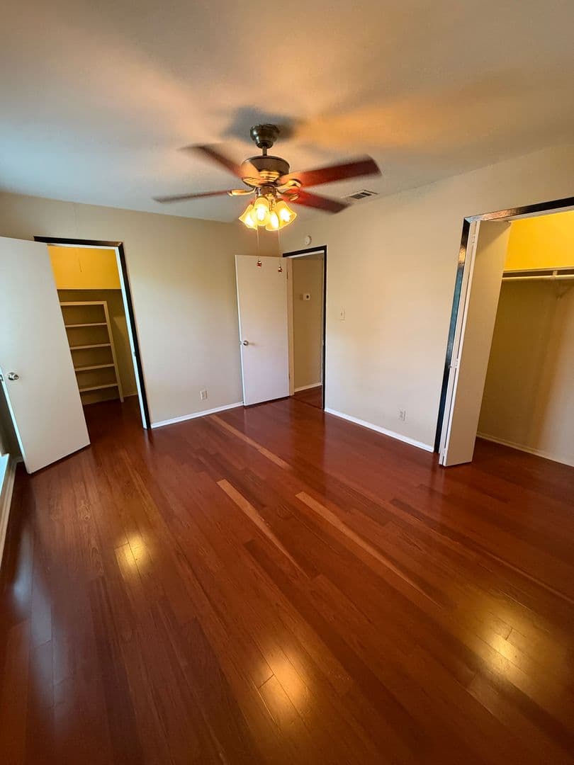 Austin Condo: 202 E 45th