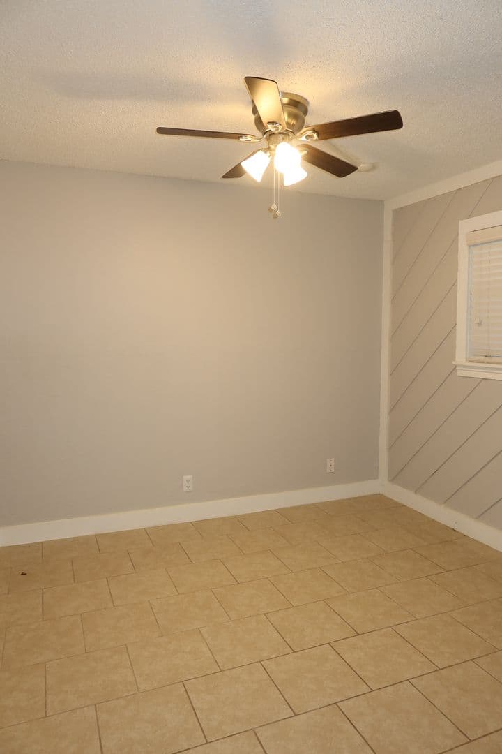 Austin Condo: 202 E 45