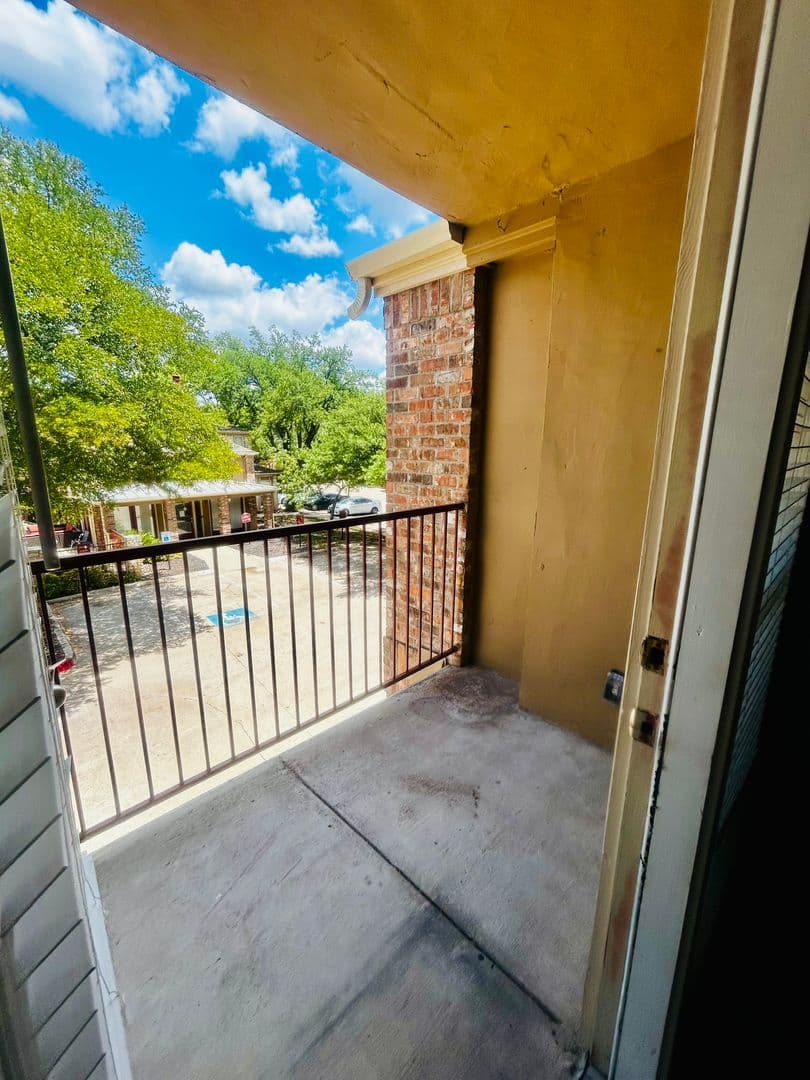 Austin Condo: 6804 N Capital of Texas Hwy
