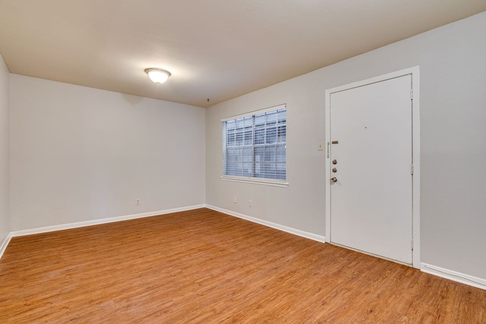 Austin Apartment: 307 & 311 East 31st