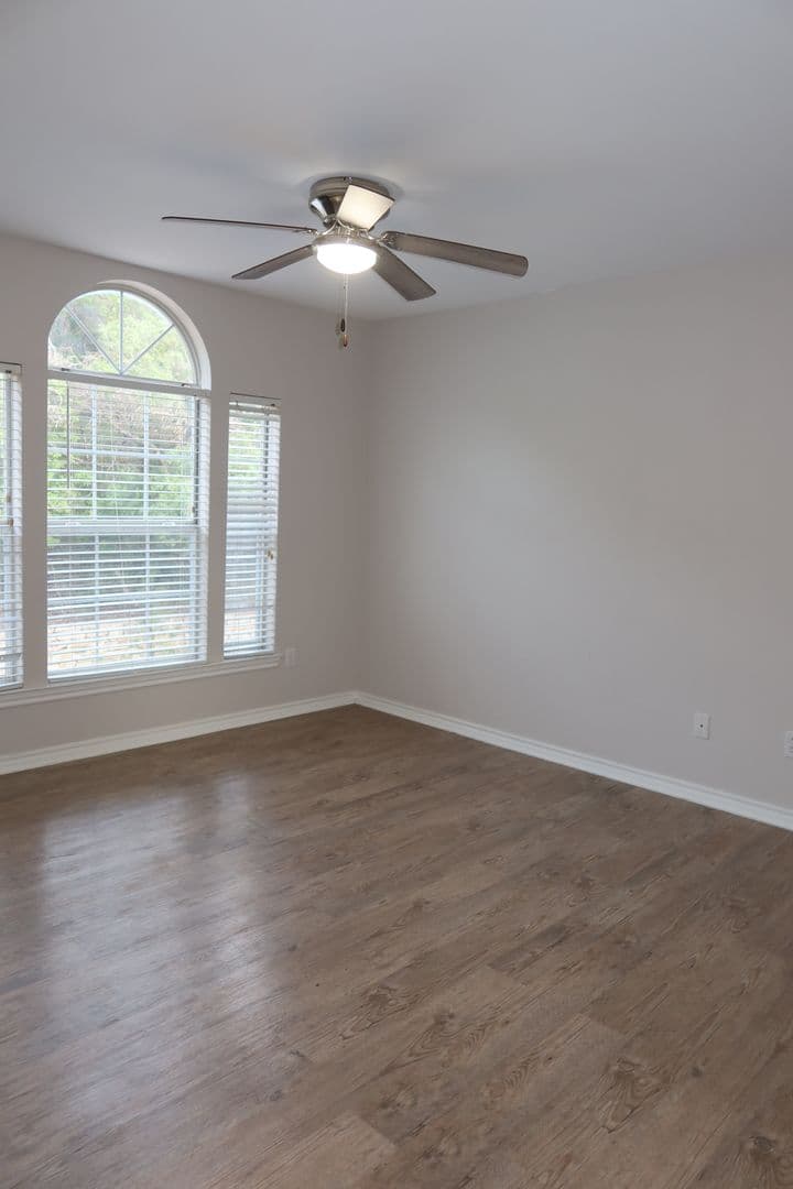 Austin Condo: 6804 N Capital of Texas Hwy
