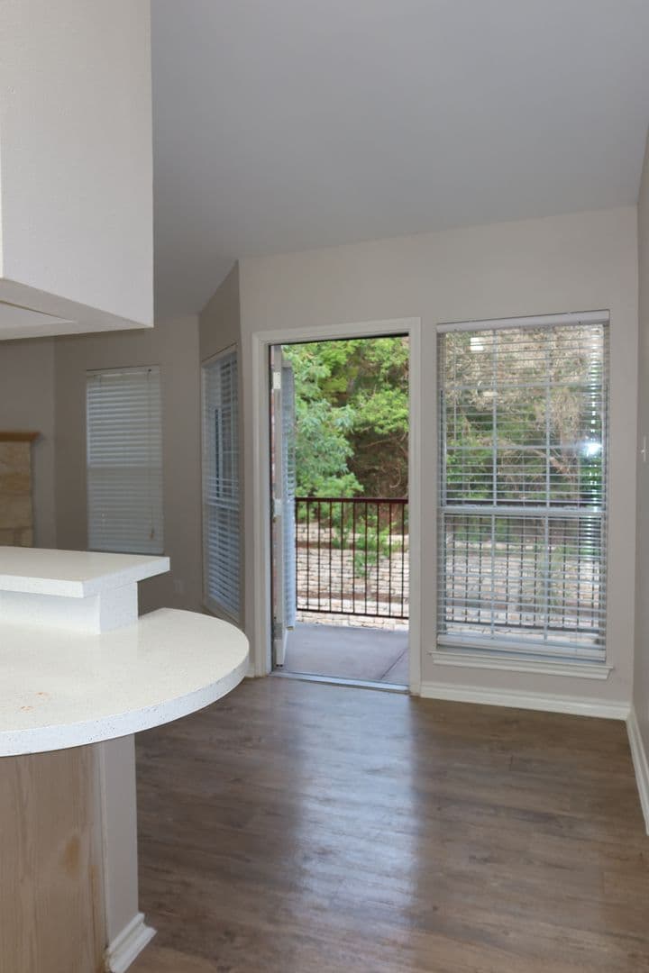 Austin Condo: 6804 N Capital of Texas Hwy
