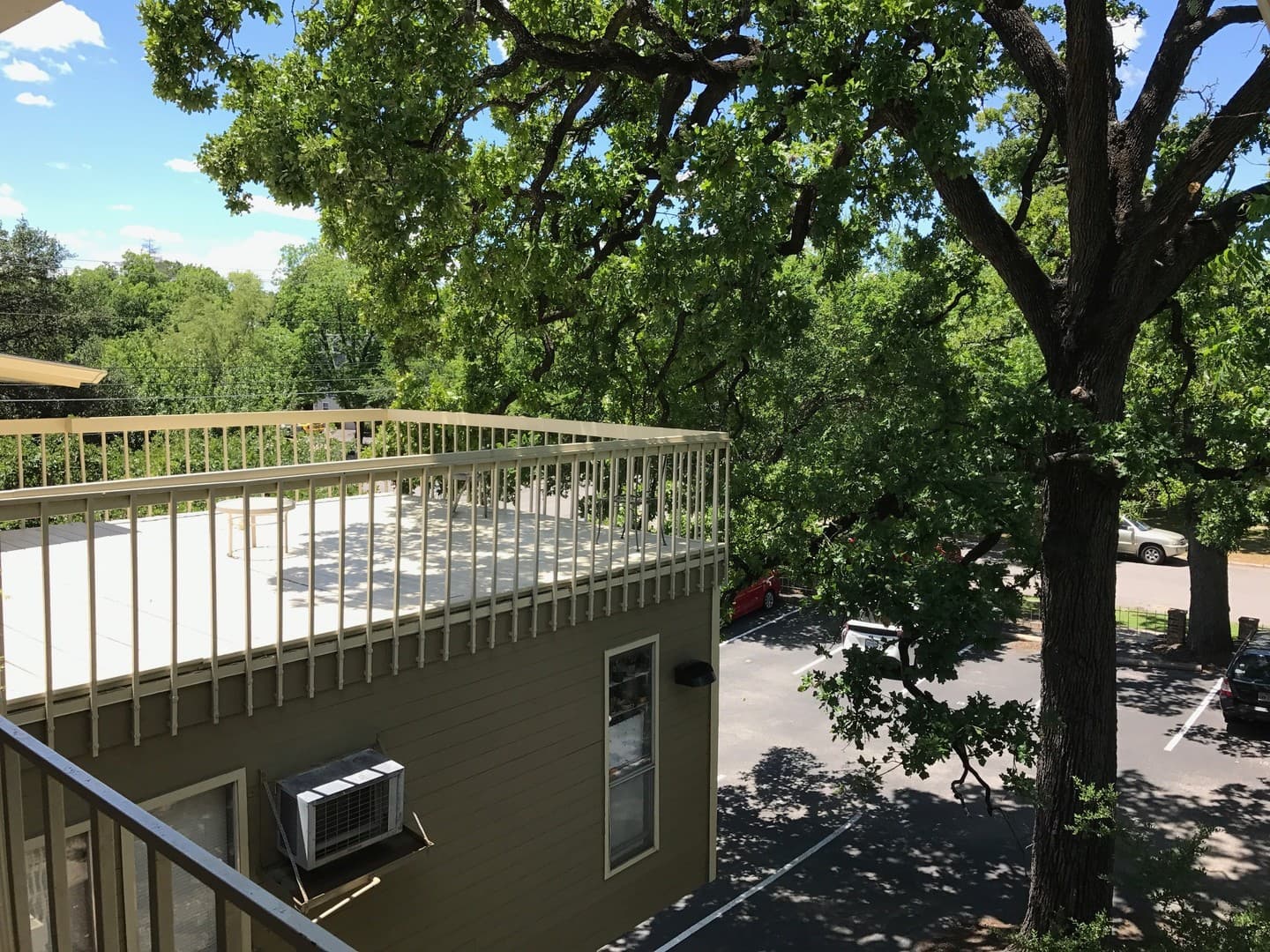 Austin Condo: 202 E 45th
