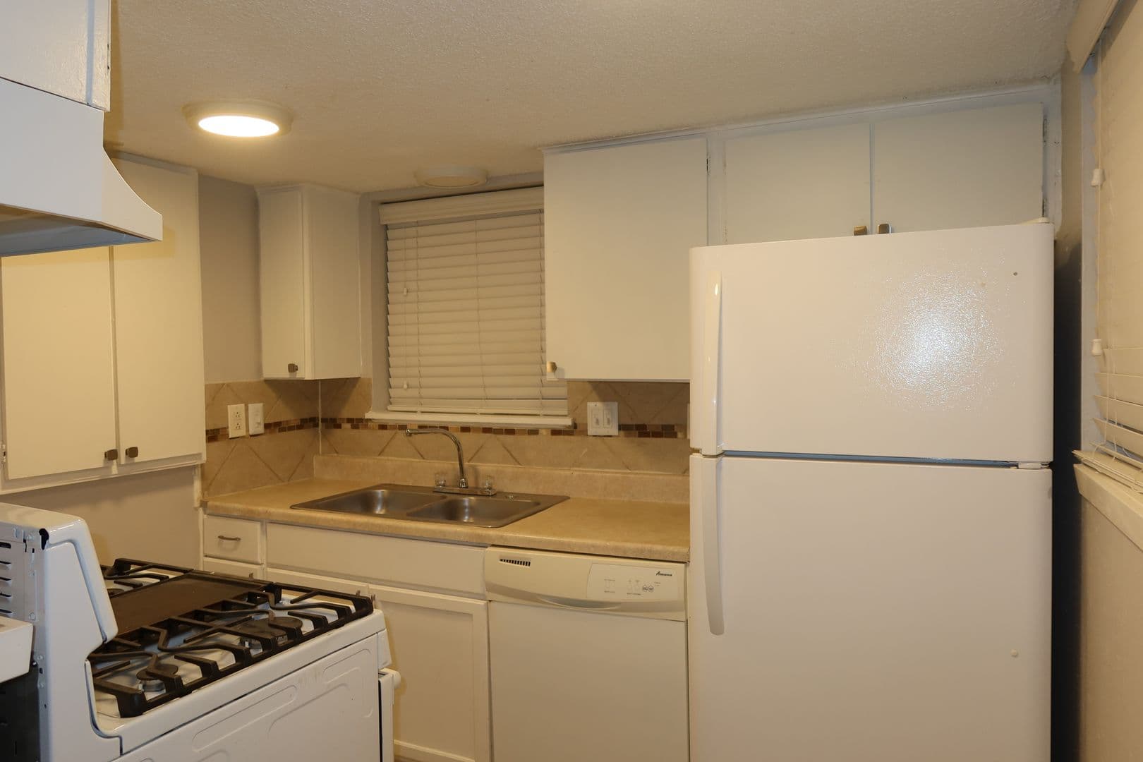 Austin Condo: 202 E 45