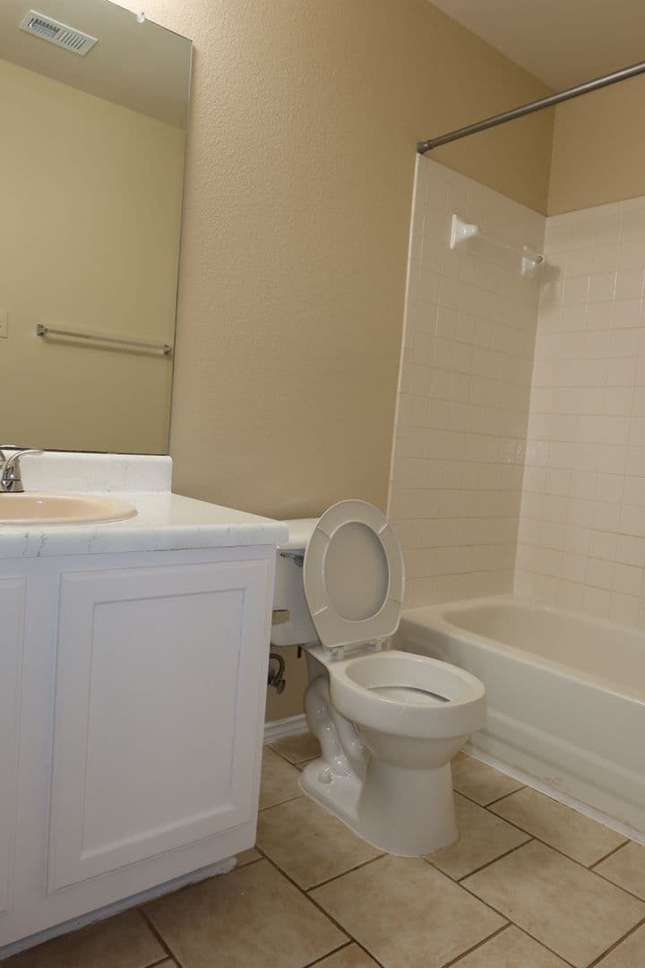 Austin House: 11123 Canterbury Tales Lane