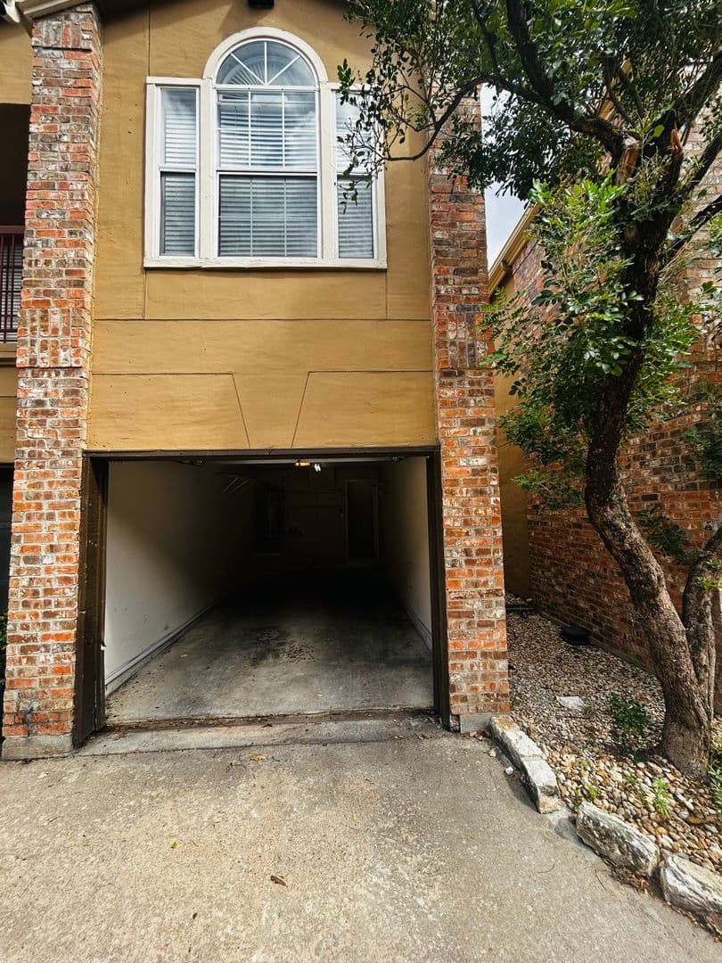 Austin Condo: 6804 N Capital of Texas Hwy Unit 128