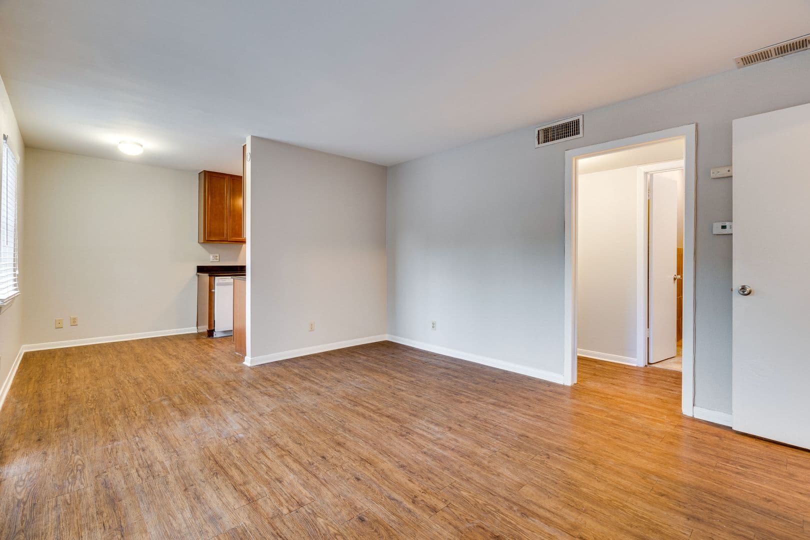 Austin Apartment: 307 & 311 East 31st