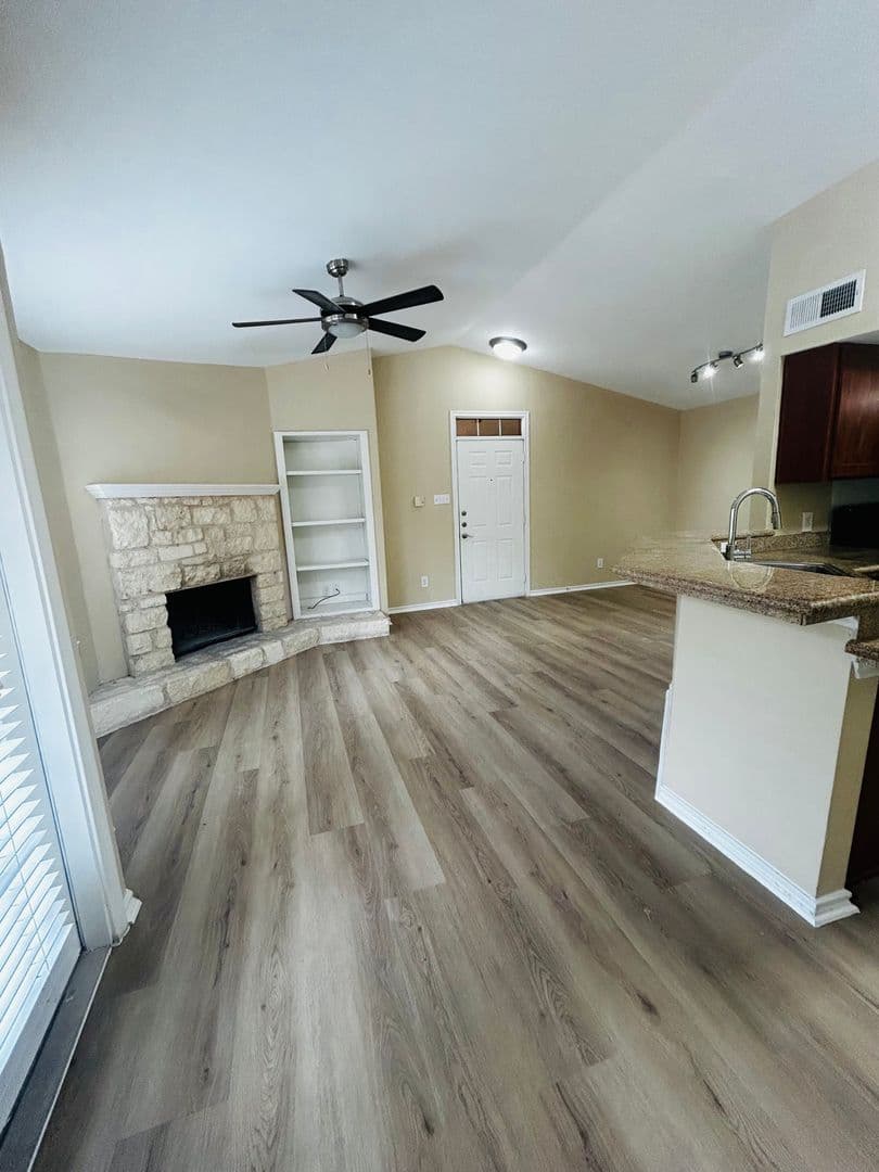 Austin Condo: 6804 N Capital of Texas Hwy Unit 128