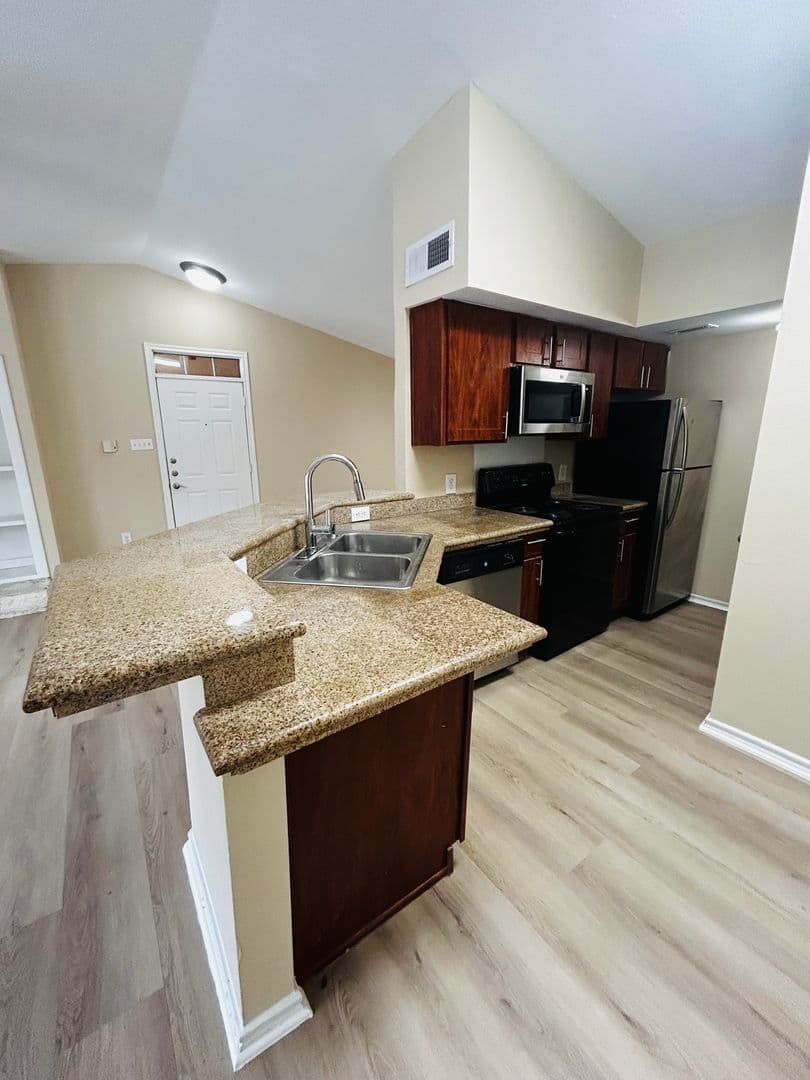Austin Condo: 6804 N Capital of Texas Hwy Unit 128