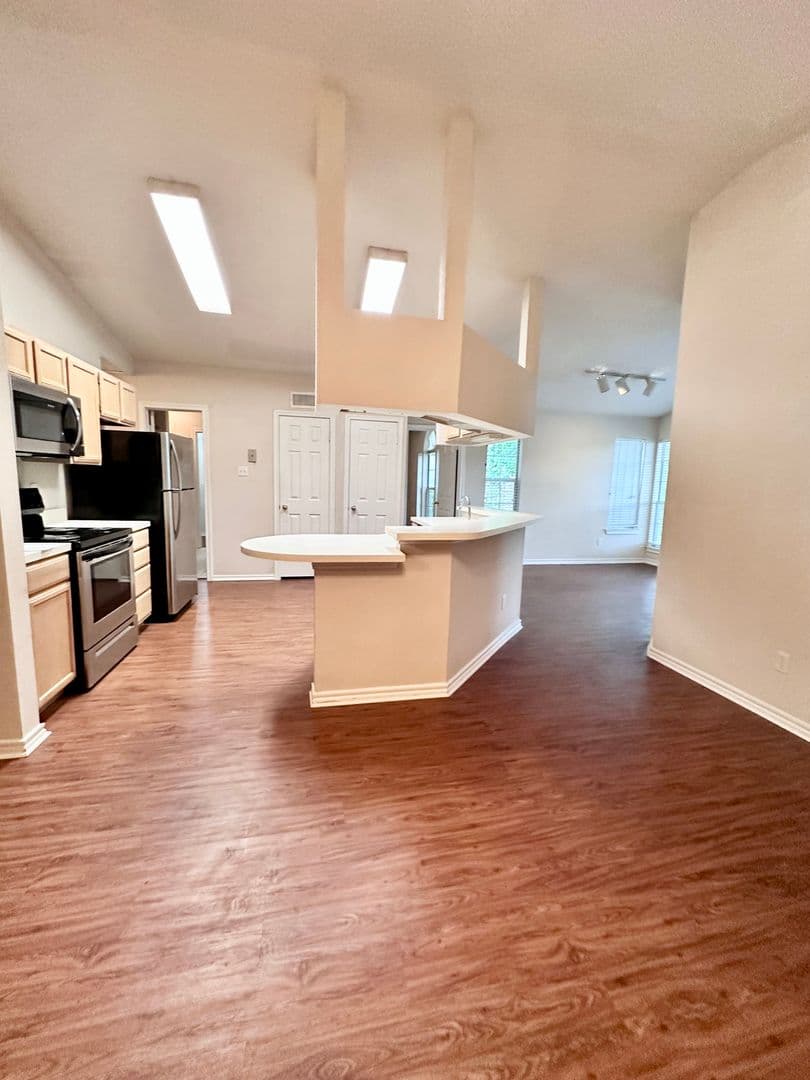 Austin Townhome: 6804 N Capital of Texas Hwy