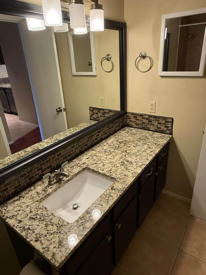 Austin Condo: 202 E 45th