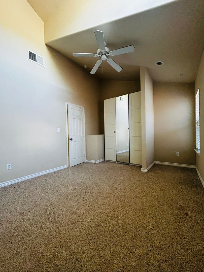 Ausitn Townhome: 305 East 31