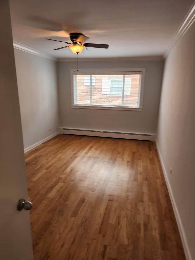 River Forest Apartment: 402 Franklin Ave.